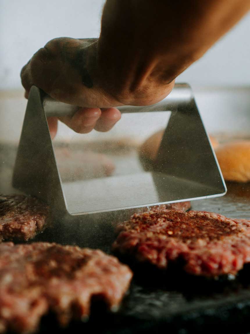 Burgers à emporter BD Pizzas le midi – Préparez-vous à craquer à Nercillac, Réparsac ou Saint-Brice